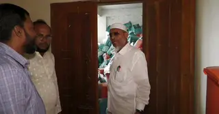 ফেলে রাখা হয়েছে শত শত ডাস্টবিন; ক্ষুব্ধ হয়ে বাবরের প্রশ্ন ‘হোয়াট ইওর প্রবলেম’!